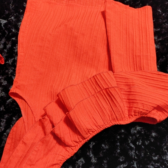 Red Ruffled Top and Shorts Set - Picture 5 of 5